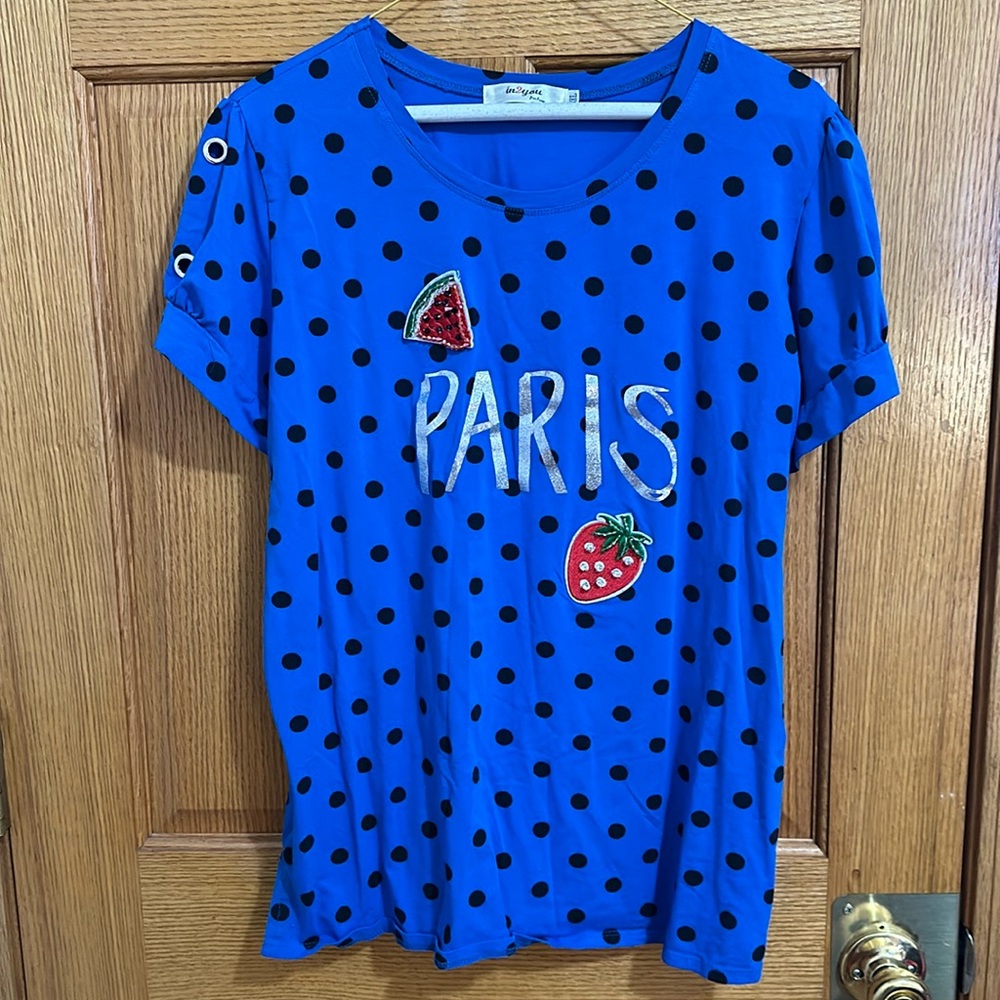 Form Fitting Tee Paris
